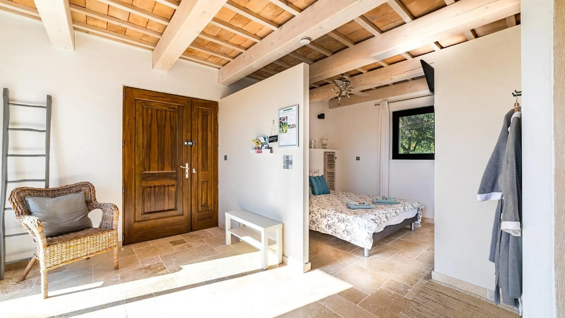Bed and Breakfast O Patio Du Mas à Callas 0*,